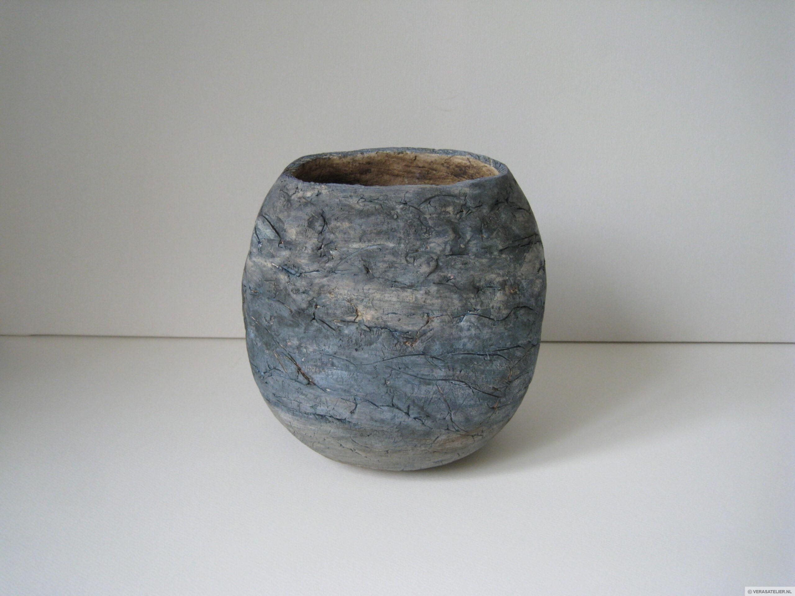 Vaas bewerkt met Oxides Vaas bewerkt met Oxides