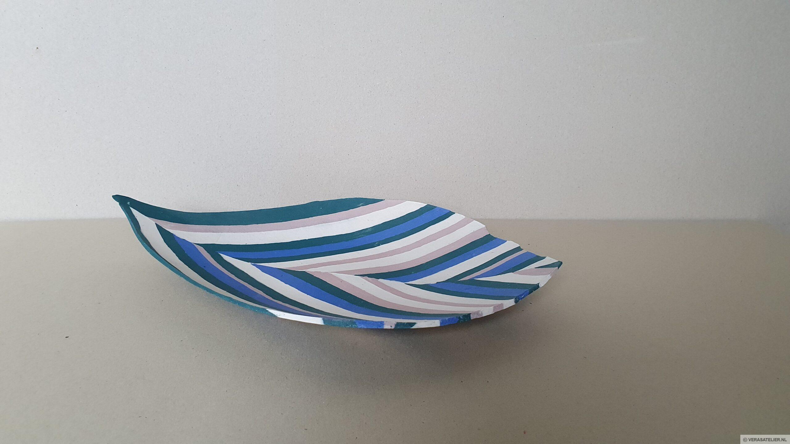 Bladvorm gekleurd porselein Bladvorm gekleurd porselein